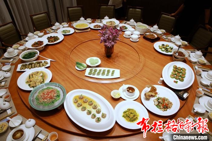 image005 - 【布拉格时报】广东侨乡信宜“苦瓜宴” 传承两百年 游子四季回味甘