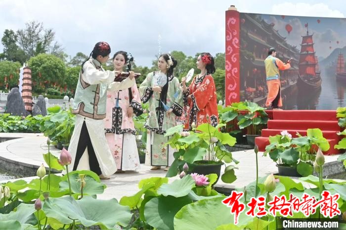 image047 - 【布拉格时报】广州莲花山超1200种莲花、近600种睡莲珍品同台竞秀