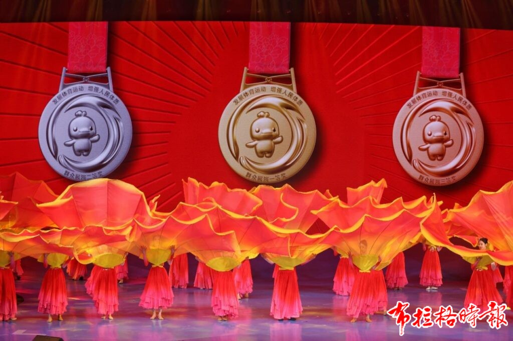 image001 1 1024x682 - 【布拉格时报】十五运会和残特奥会火炬、残特奥会奖牌发布