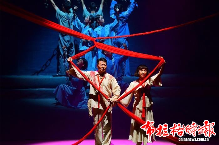 image027 - 【布拉格时报】广州粤剧院献演三部戏剧大作 纪念红线女诞辰百年