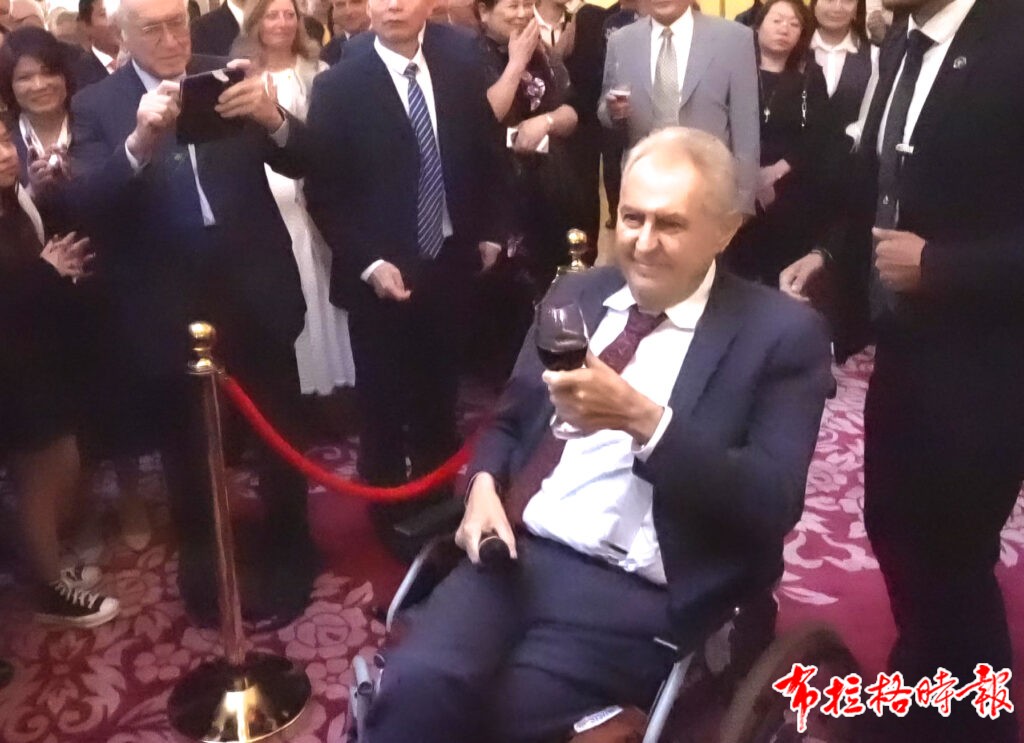 暴风截图202591380782375 拷贝 1024x743 - 【布拉格时报】中国驻捷克使馆隆重举行国庆76周年招待会