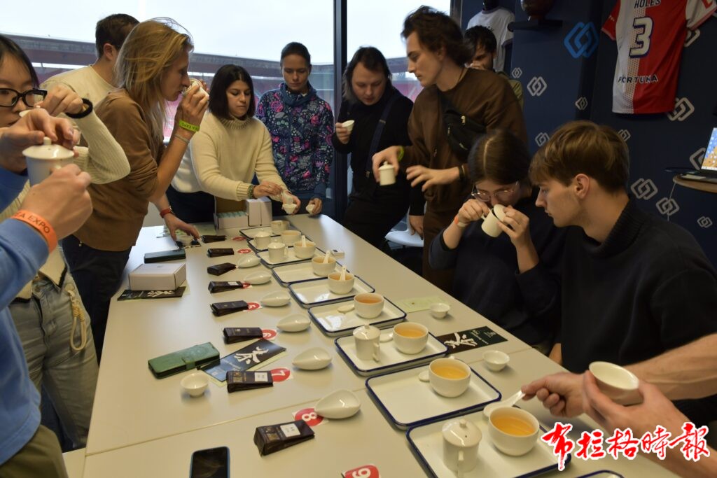 DSC1169 副本 1024x683 - 【布拉格时报】欧洲茶博会圆满落幕 —— 十余国茶人齐聚布拉格，共话“茶无国界”