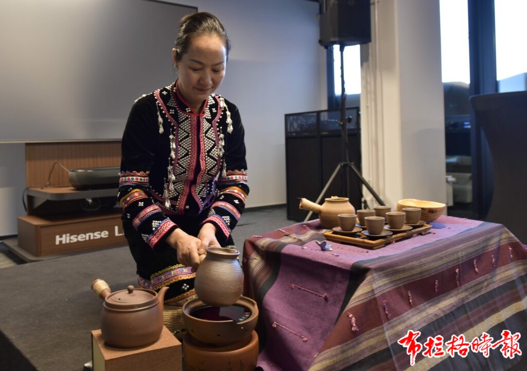 DSC1175 副本 1024x721 - 【布拉格时报】欧洲茶博会圆满落幕 —— 十余国茶人齐聚布拉格，共话“茶无国界”