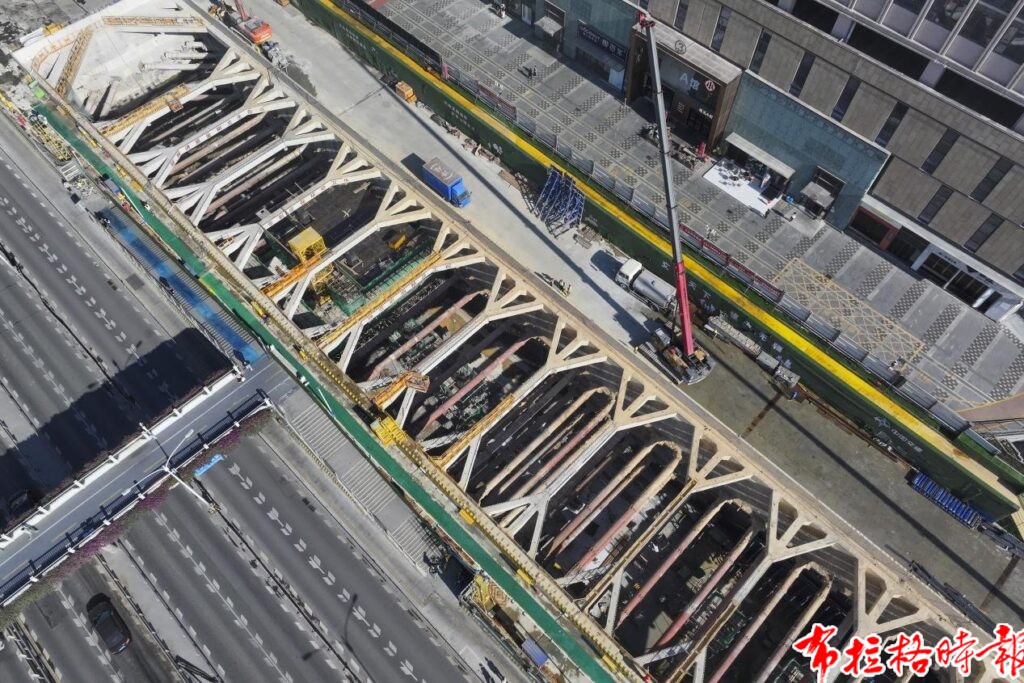 【布拉格时报】深圳为APEC打造“迎宾大道” image011 1024x683 - 【布拉格时报】深圳为APEC打造“迎宾大道”