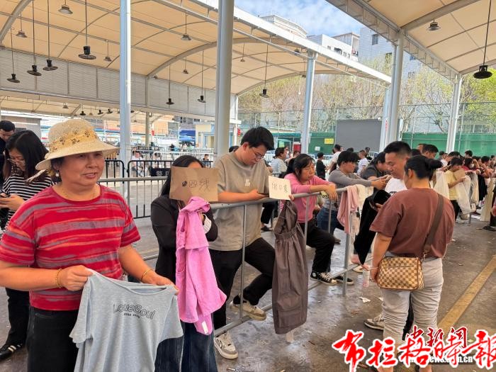 image027 - 【布拉格时报】广州&ldquo;制衣村&rdquo;迎开年用工潮
