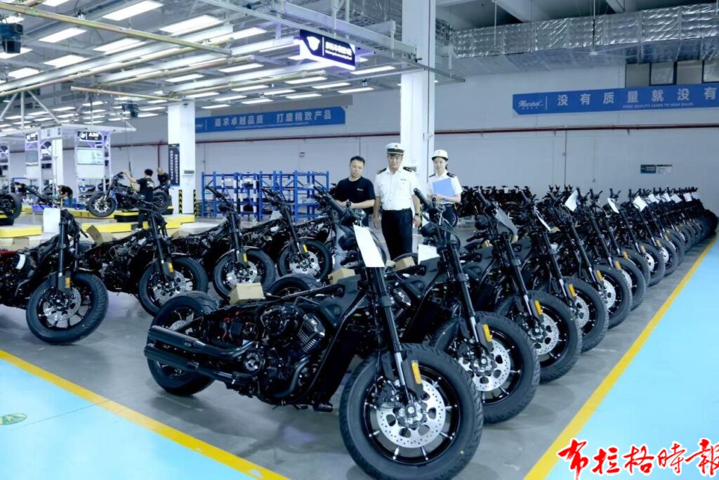 image043 1 1024x683 - 【布拉格时报】世界向江门摩托买什么？