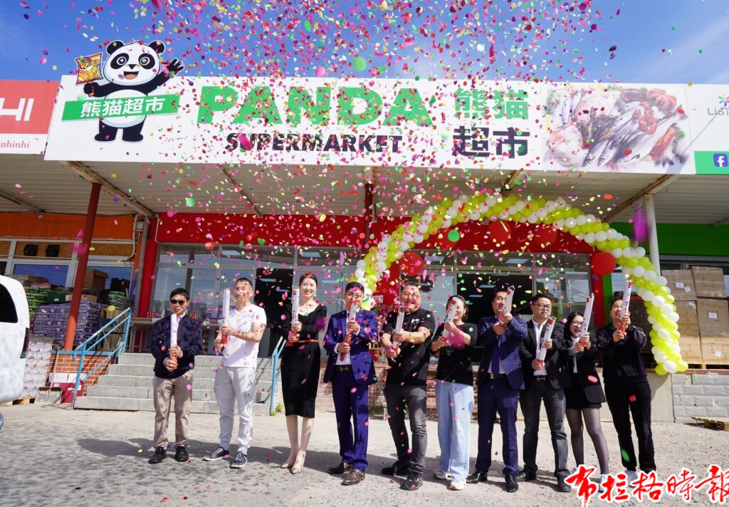 旅捷华人“熊猫超市”在布拉格SAPA隆重开业,打造亚洲食品一站式采购新地标 DSC00656 副本 1024x712 - 旅捷华人“熊猫超市”在布拉格SAPA隆重开业,打造亚洲食品一站式采购新地标