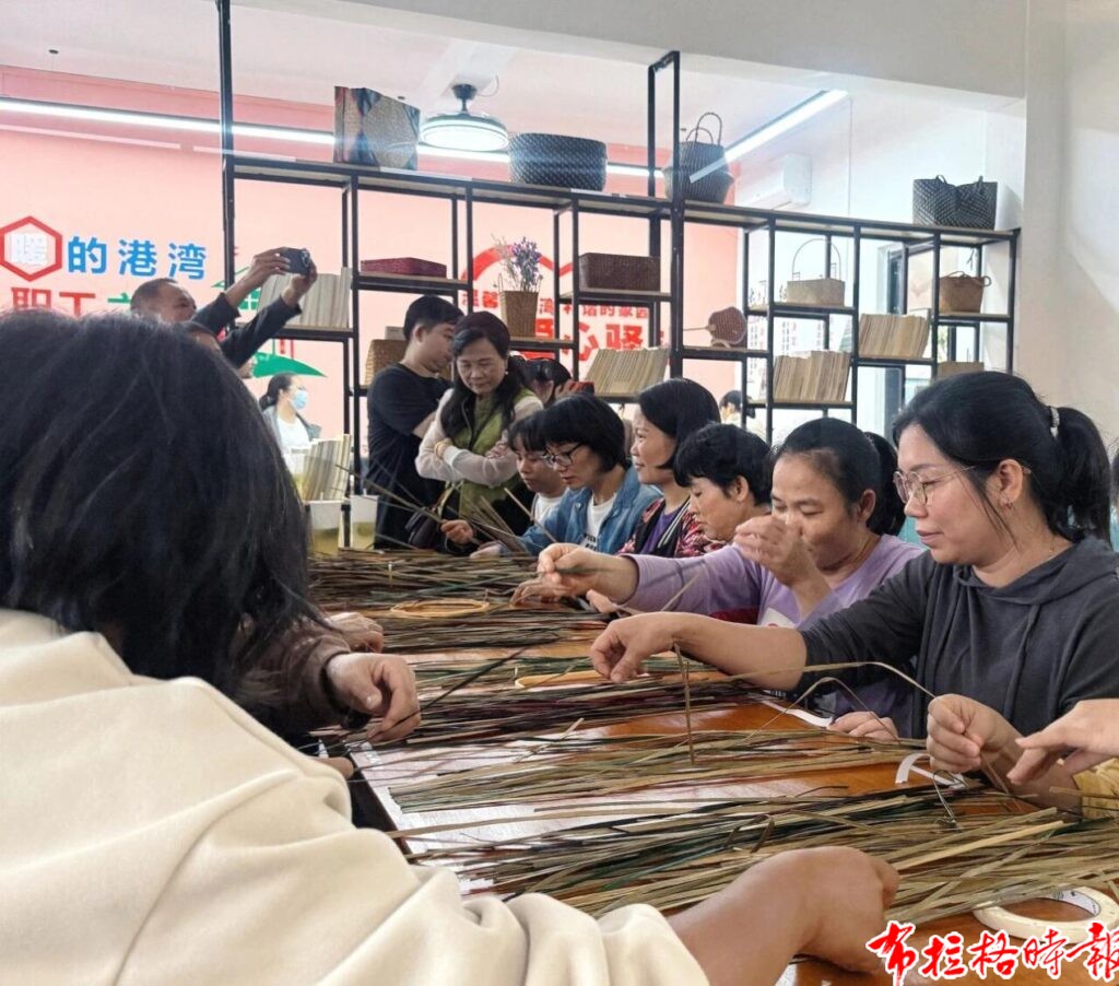 【布拉格时报】“妈妈岗”织出全球好生意 image074 1024x902 - 【布拉格时报】“妈妈岗”织出全球好生意