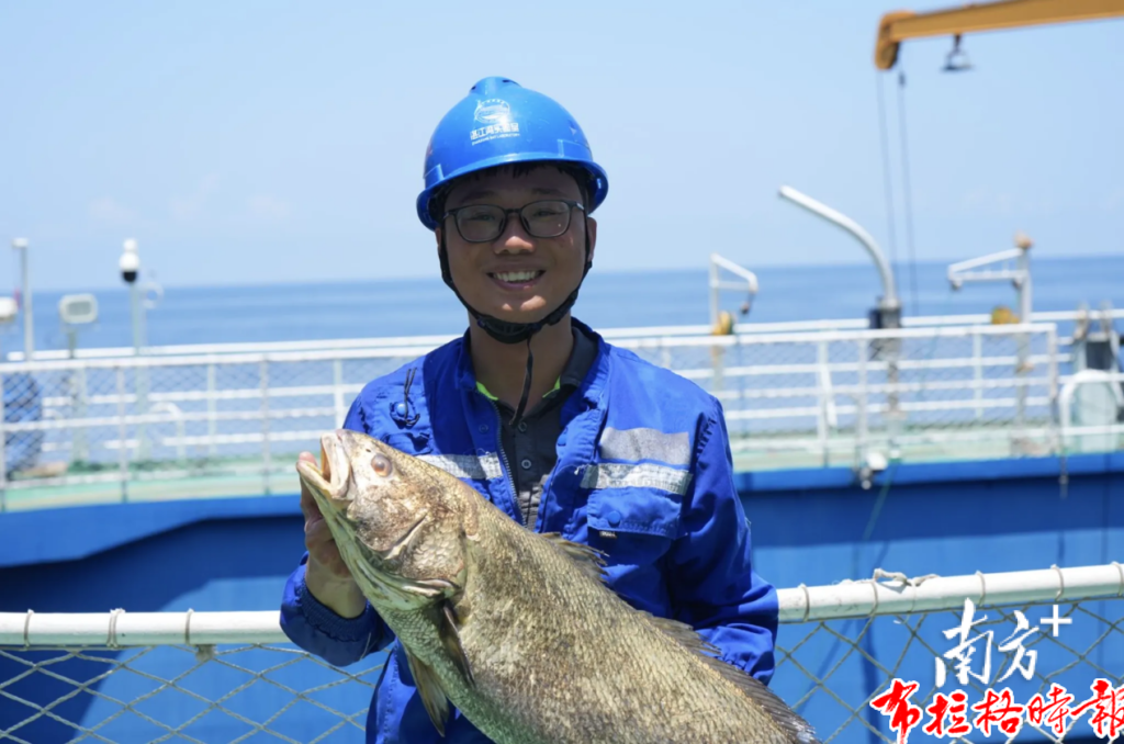 【布拉格时报】AI养的鱼,到底好不好吃?“湛江湾1号”首批渔获给出答案 image037 1024x678 - 【布拉格时报】AI养的鱼,到底好不好吃?“湛江湾1号”首批渔获给出答案