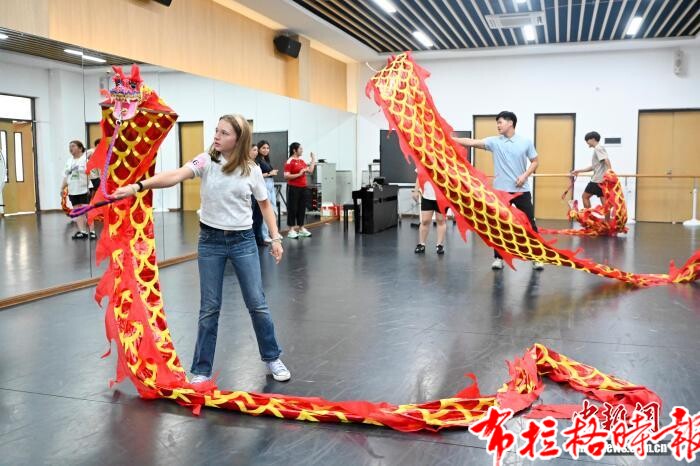 【布拉格时报】美国飞虎队友谊传承代表团访问广东 image025 - 【布拉格时报】美国飞虎队友谊传承代表团访问广东