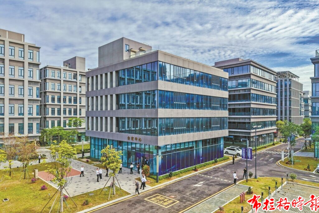 【布拉格时报】以词元为钥,汕头打开数字贸易新空间 image047 1 1024x683 - 【布拉格时报】以词元为钥,汕头打开数字贸易新空间