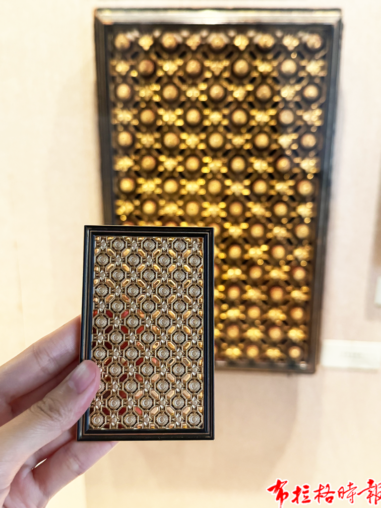 【布拉格时报】一只“走出广东”的鸡,一件“走向世界”的木雕 image095 768x1024 - 【布拉格时报】一只“走出广东”的鸡,一件“走向世界”的木雕