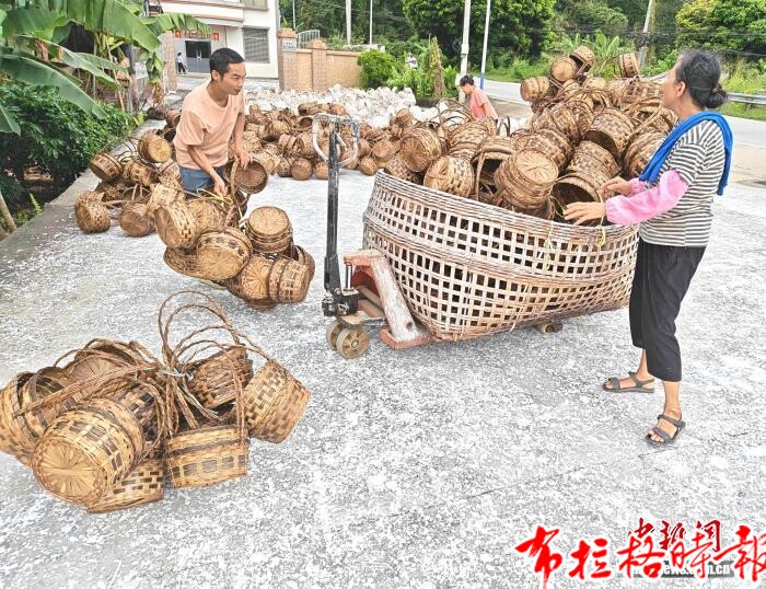 【布拉格时报】(侨乡新貌)侨力助广东信宜竹编产业焕发新机 image017 - 【布拉格时报】(侨乡新貌)侨力助广东信宜竹编产业焕发新机