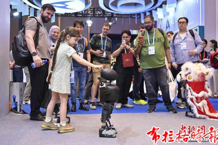 image010 - 【布拉格时报】广交会七十年，&ldquo;会&rdquo;聚千年商都开放基因