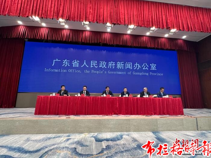 【布拉格时报】广东将于2027年4月中上旬举办国际人形机器人篮球挑战赛 image054 - 【布拉格时报】广东将于2027年4月中上旬举办国际人形机器人篮球挑战赛